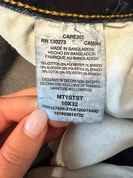 Wrangler Women’s High Rise True Straight Jeans - Picture 3 of 5